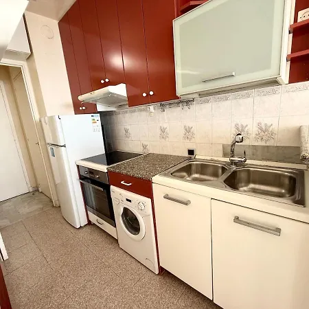 T3 Lumineux Terrasse Vue * מנטון